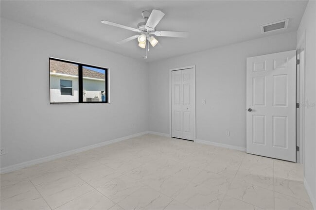 Building Photo - 710 NW 2nd Ln