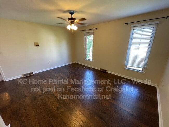 Building Photo - 209 Woodbridge Ln