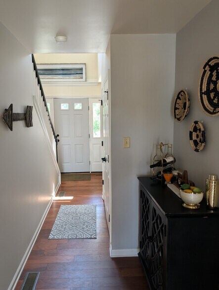 Building Photo - 109 Clemson Ct