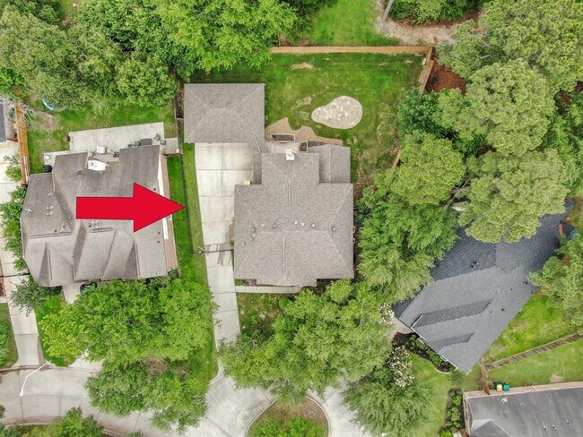 Building Photo - 2511 N Yorkchase Ln
