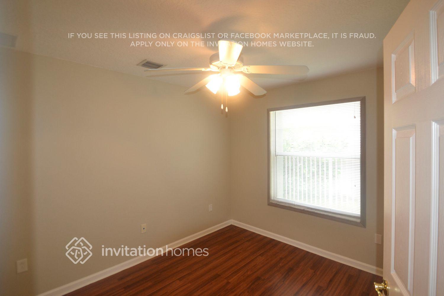 Building Photo - 5213 SW 158th Ave