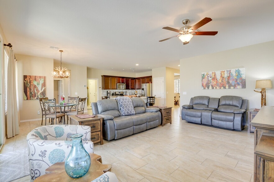 Building Photo - 17932 W Glenhaven Dr