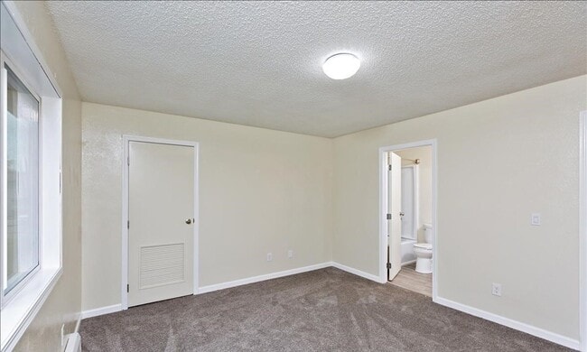 Building Photo - 128