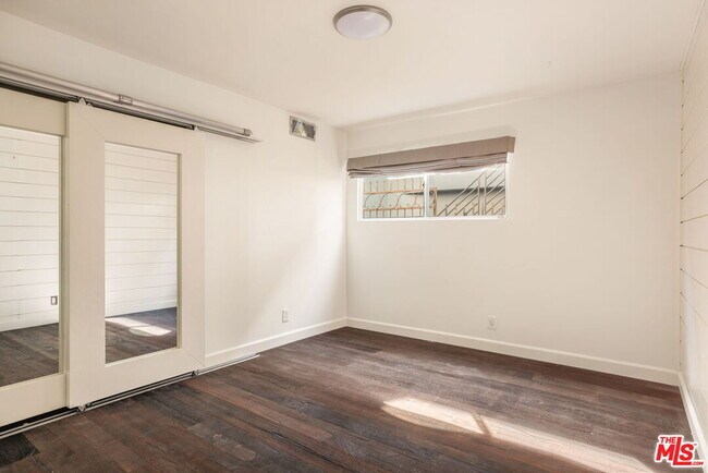 Building Photo - 4075 Los Nietos Dr
