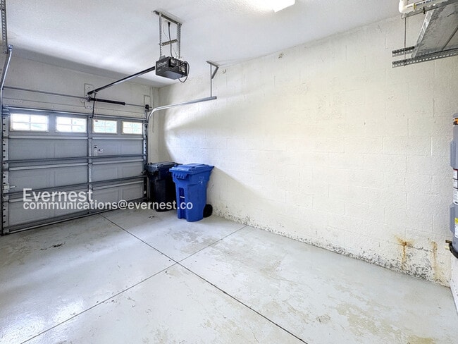 Building Photo - 12806 Belvedere Song Way
