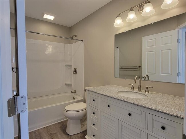 Building Photo - 1040 Wilson Pl