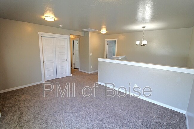 Building Photo - 3858 W Peak Cloud Ct