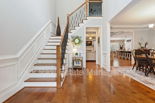 Building Photo - 215 Harrison Pond Dr