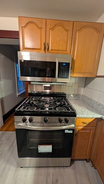 Building Photo - 1973 W 44th St