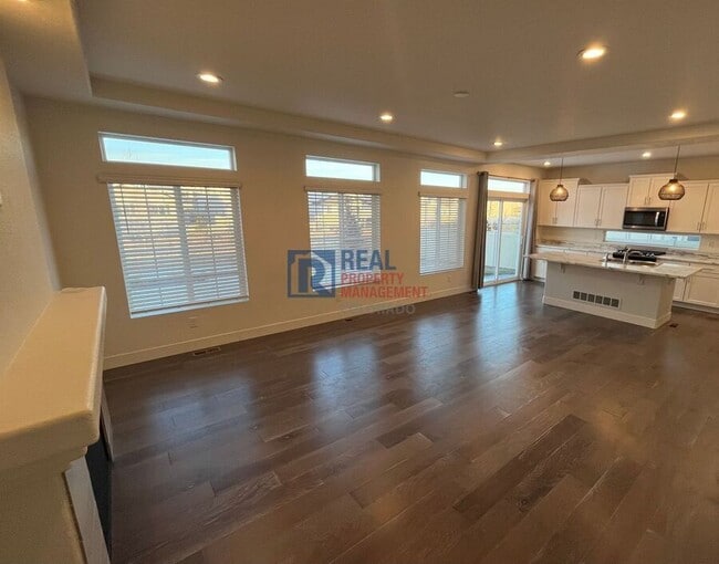 Building Photo - 4211 Riverwalk Cir