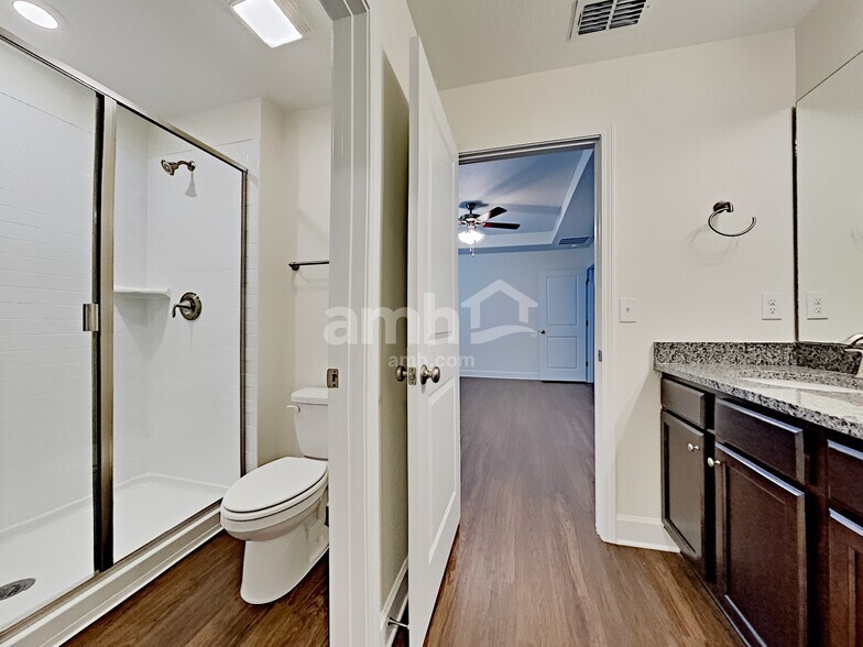 Building Photo - 2942 Calebs Cove Way