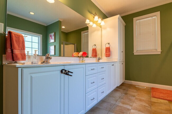 Building Photo - 1204 Berkley Hills Pass