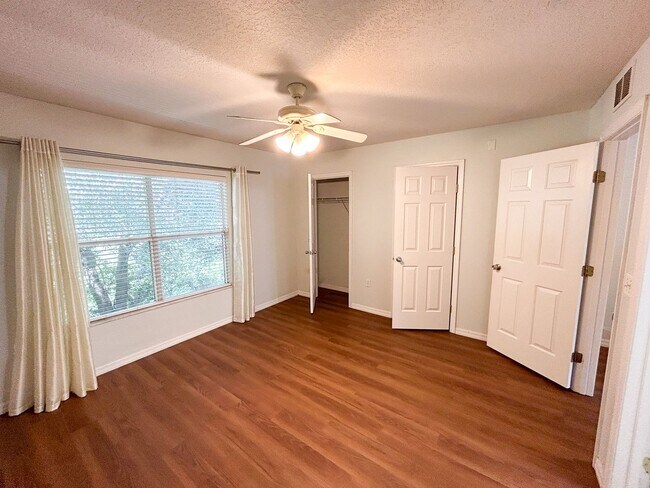 Building Photo - 2/2.5 Cozy Condo in Isabella Park