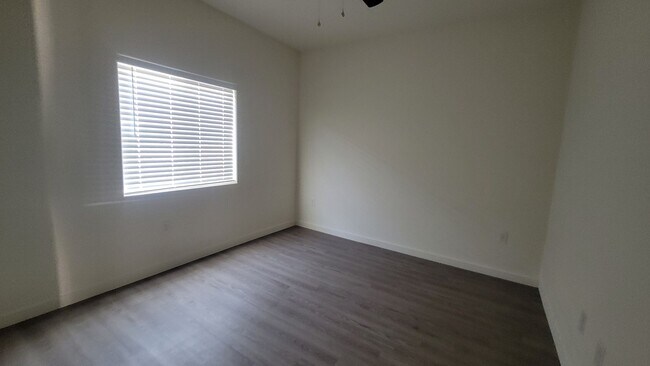 Building Photo - 5000 Ava Angele