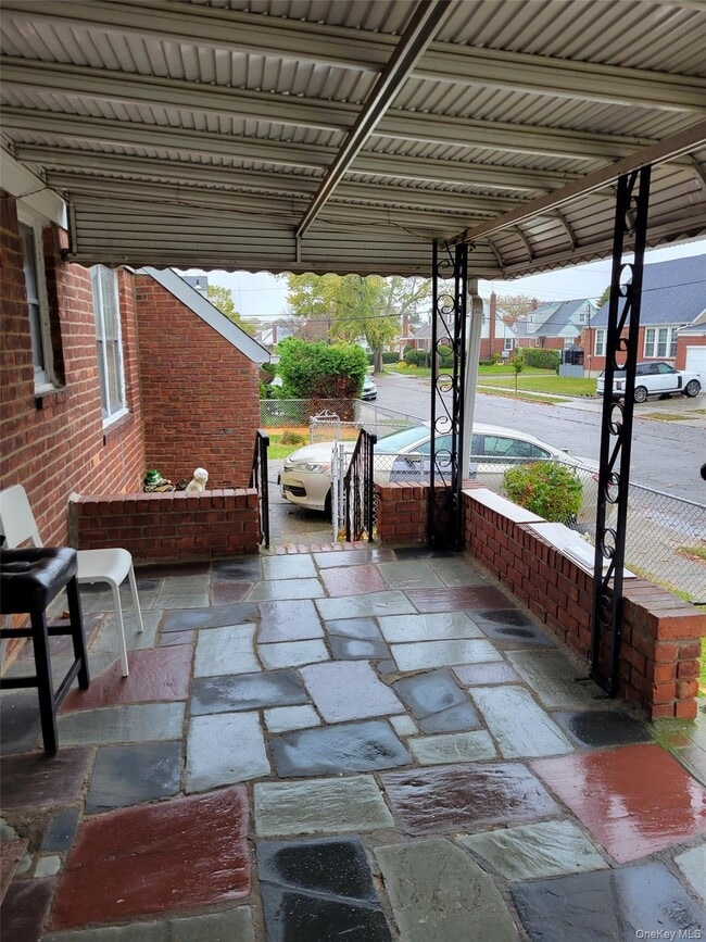 Building Photo - 228 East Ave