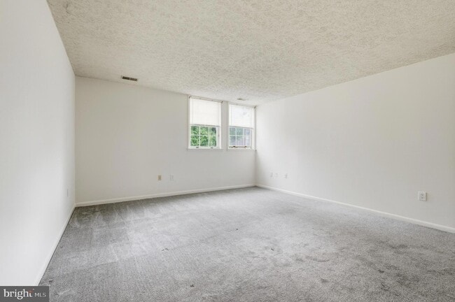 Building Photo - 2211 Woodbox Lane Unit A