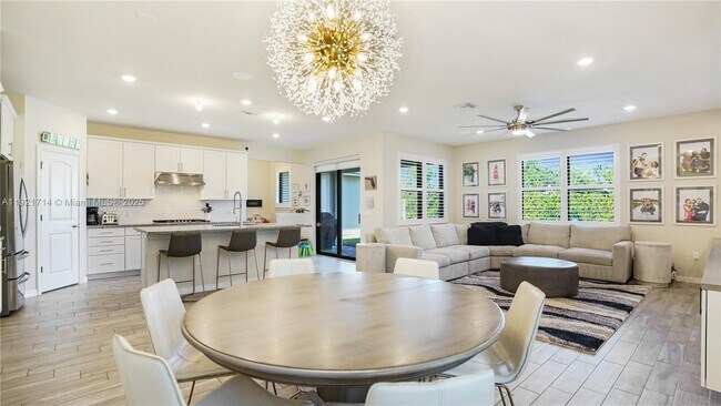 Building Photo - 8605 Patron Ln