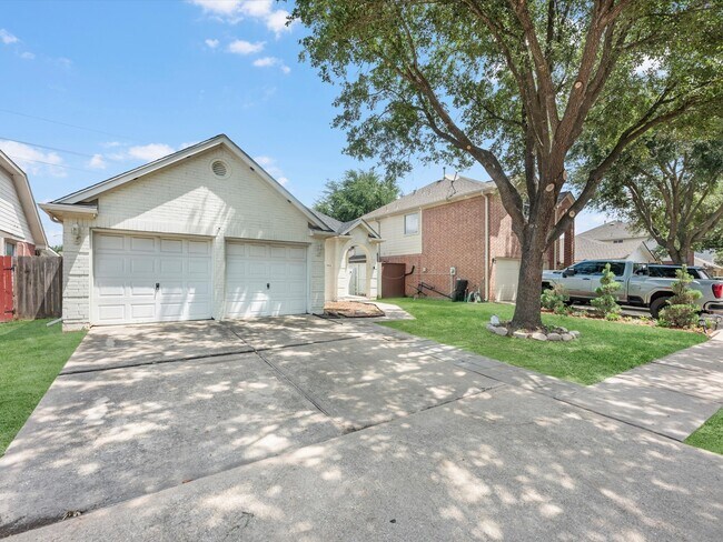 Building Photo - 18634 S Wimbledon Dr