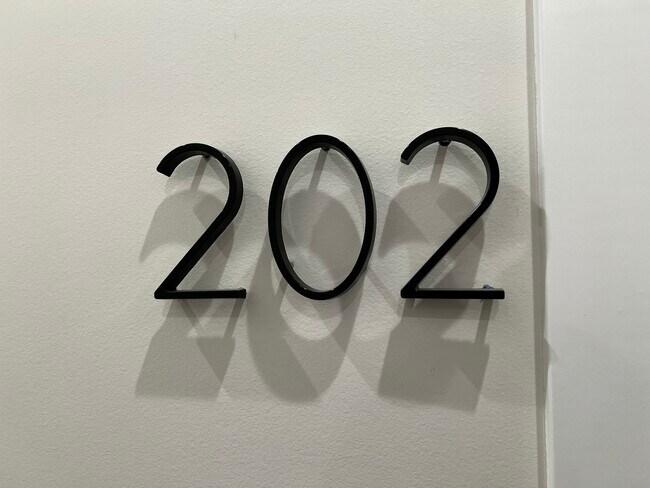 Building Photo - 4819 Main St