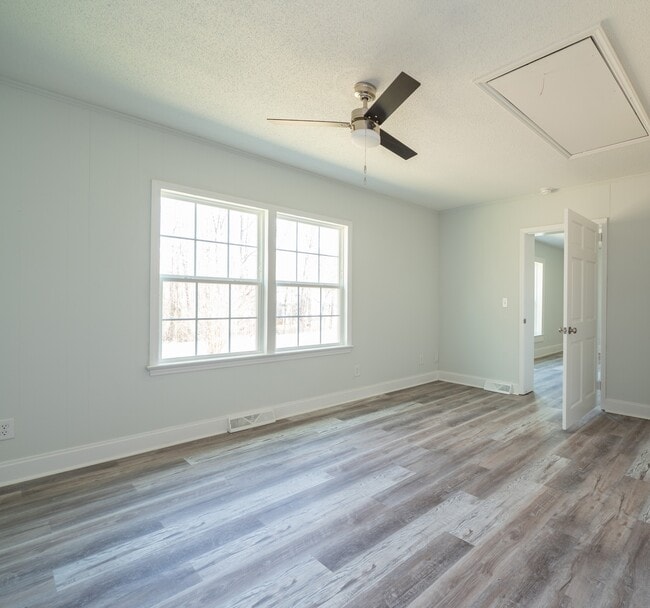 Building Photo - 1437 Briarcliff Dr