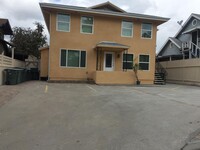 Building Photo - 465 N Marengo Ave
