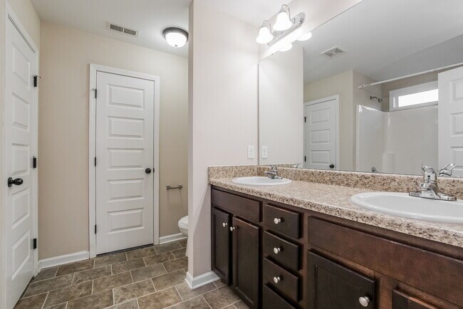 Building Photo - 536 McCarthy Dr