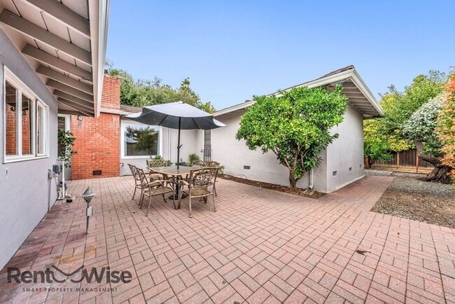 Building Photo - 2080 Helena Way