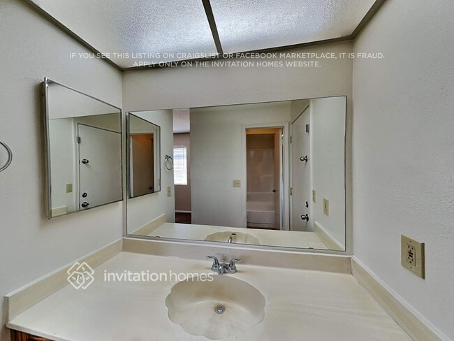 Building Photo - 4145 W Michelle Dr