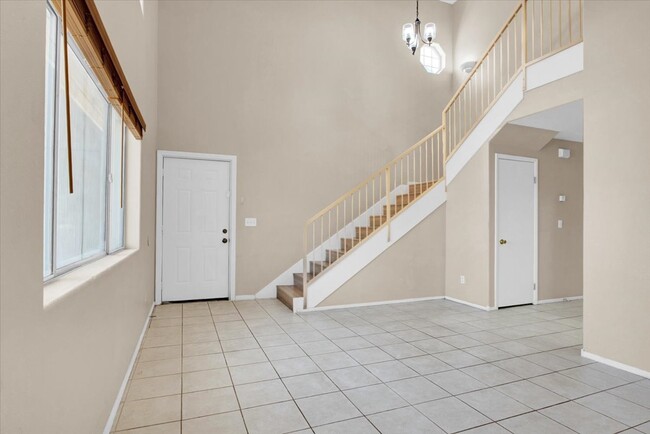 Building Photo - 5199 Souvenir Ln