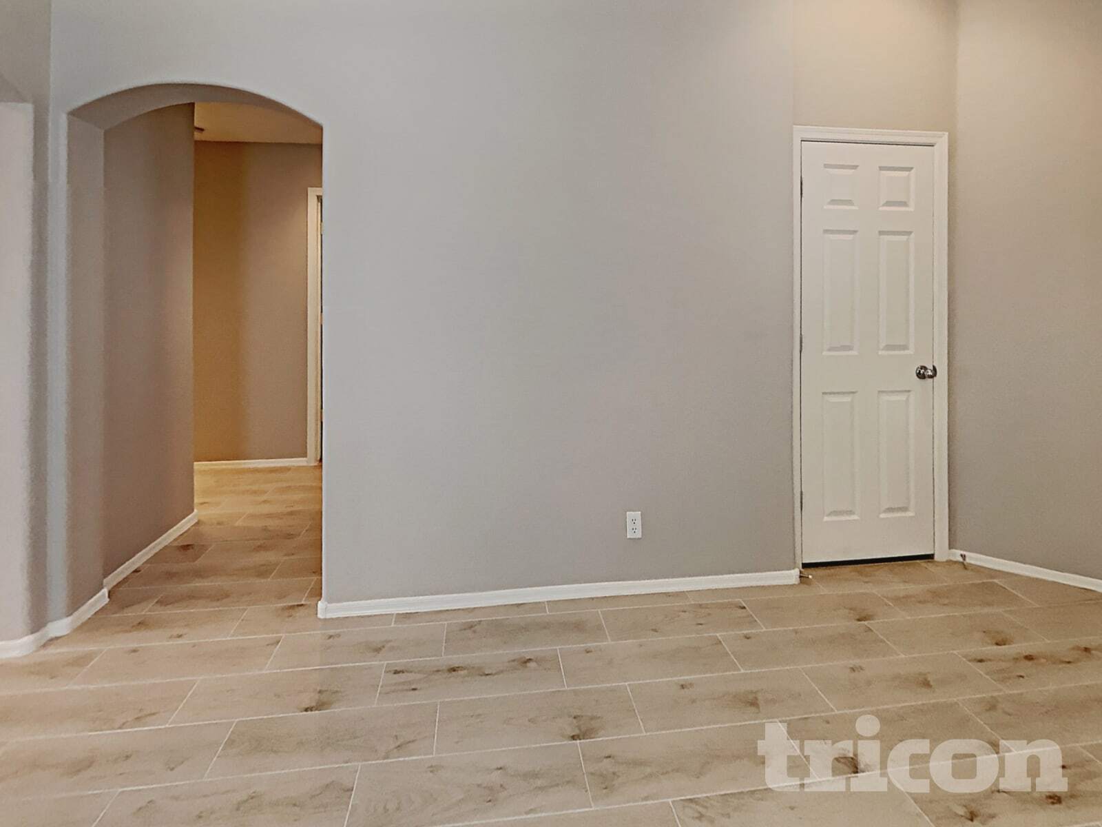 Building Photo - 21659 W Durango St