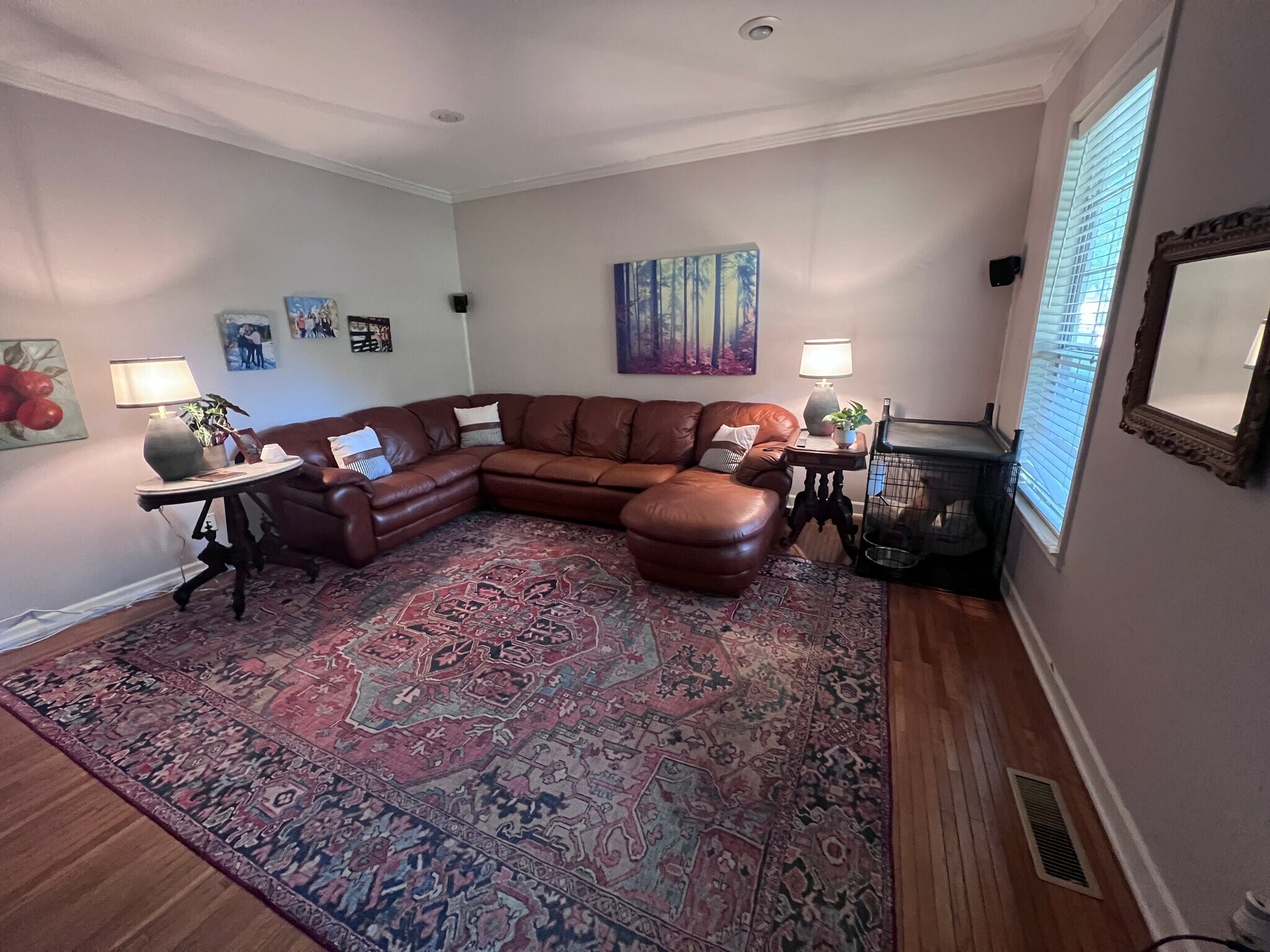 Building Photo - 401 Foxwood Dr