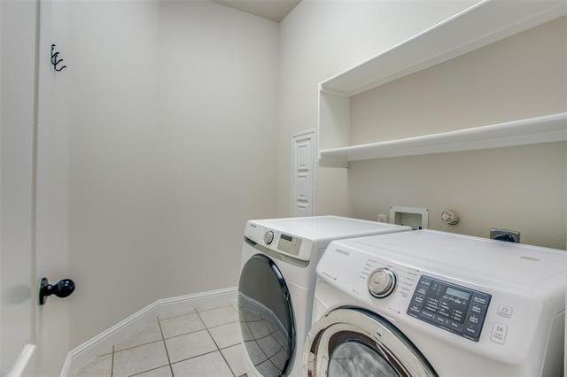 Building Photo - 216 Florence Dr