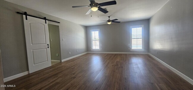 Building Photo - 1131 E Redfield Rd