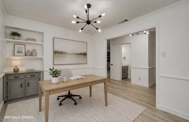 Building Photo - 1888 Saxony Ln