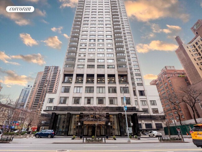 Building Photo - 301 E 57th St