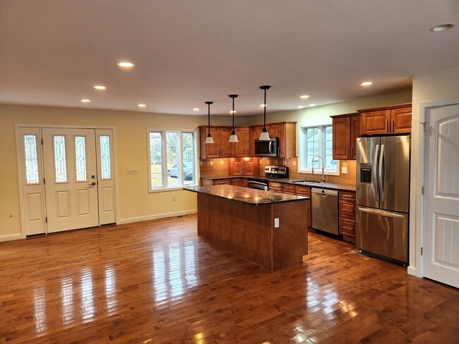 Building Photo - 157 Ball Pond Rd