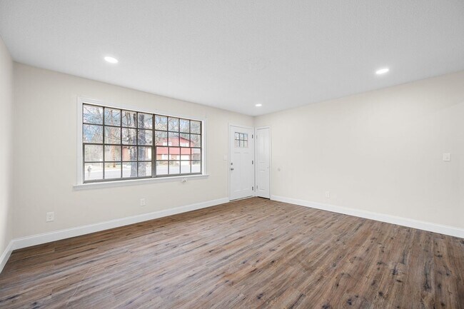 Building Photo - 3336 Gundy Dr