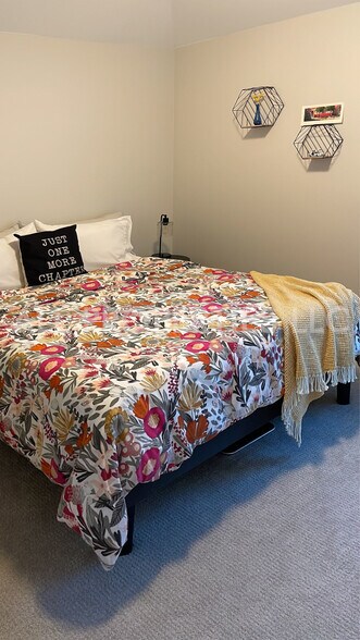 Building Photo - 8059 W 52nd Dr