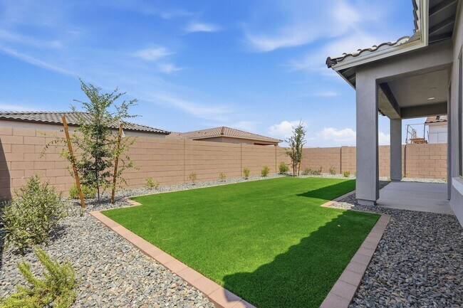 Building Photo - 2942 Manzanilla Ave