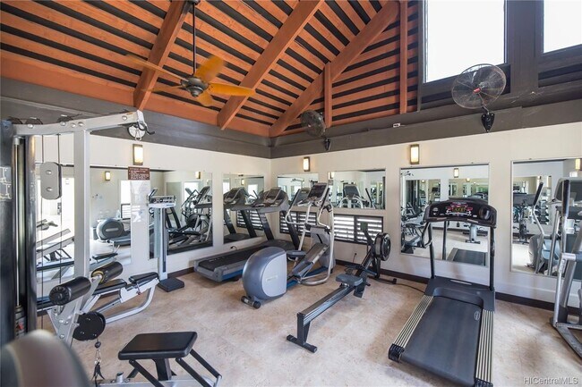Building Photo - 500 Lunalilo Home Rd