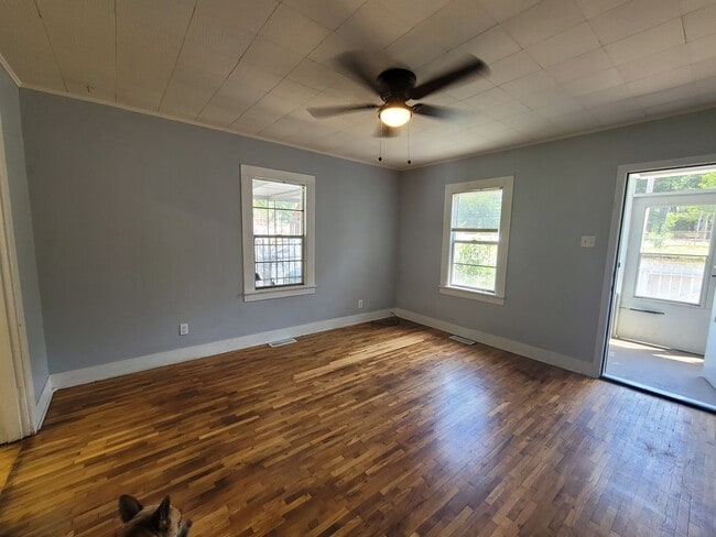 Building Photo - Home in Hot Springs