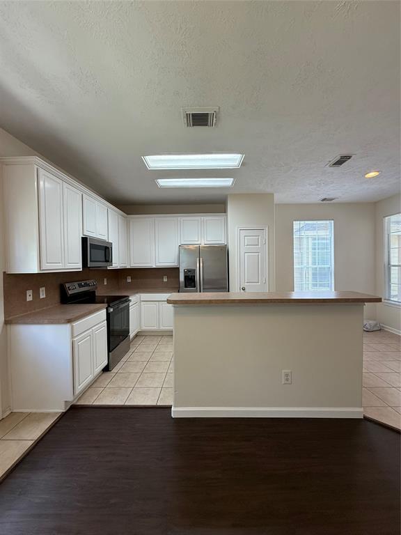 Building Photo - 3139 Atherton Canyon Ln