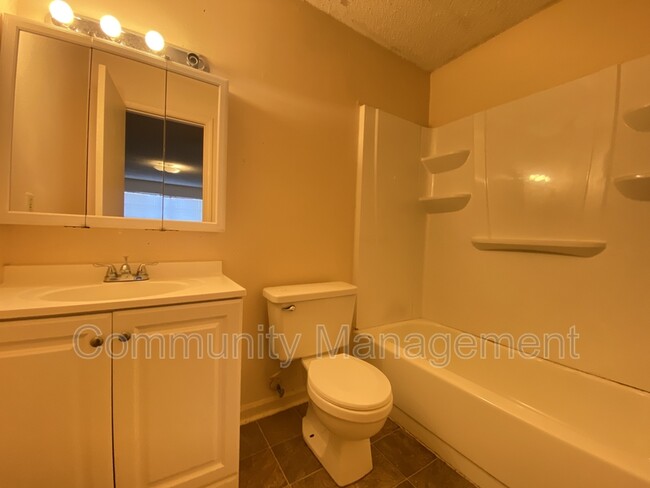 Building Photo - 5137 Weston