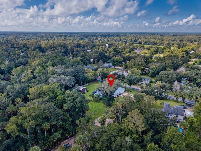 Building Photo - 707 Corbin Park Rd
