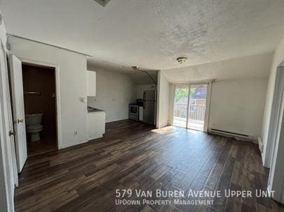 Building Photo - 579 Van Buren Ave