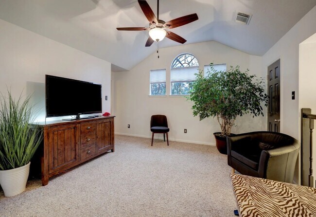 Building Photo - 7807 Allegro Dr