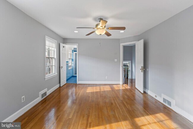 Building Photo - 4712 Piney Branch Rd NW