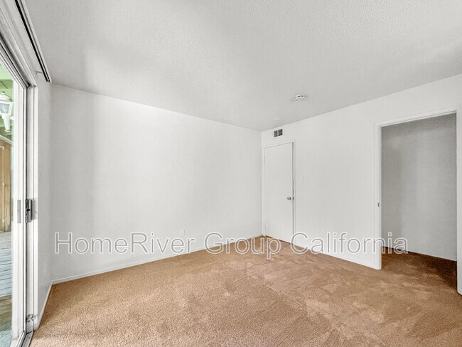 Building Photo - 3012 Sybil Way