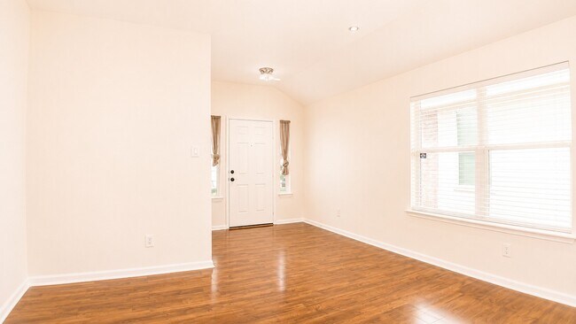 Building Photo - 7543 Legacy Pines Dr