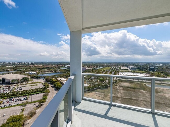 Building Photo - 2000 Metropica Wy